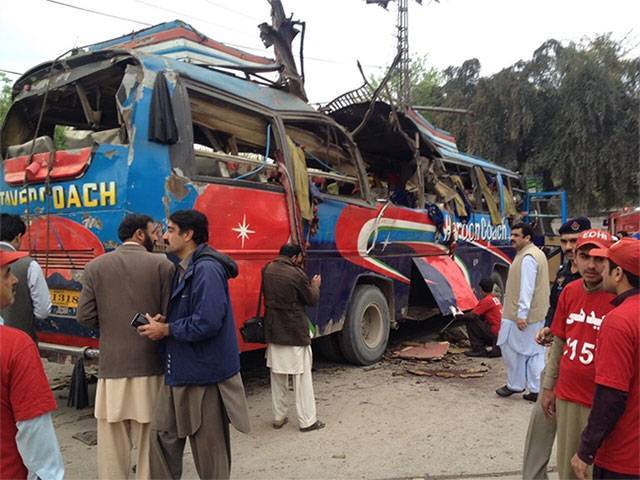 15 Killed, Dozens Injured In Peshawar Bus Explosion - The Express Tribune