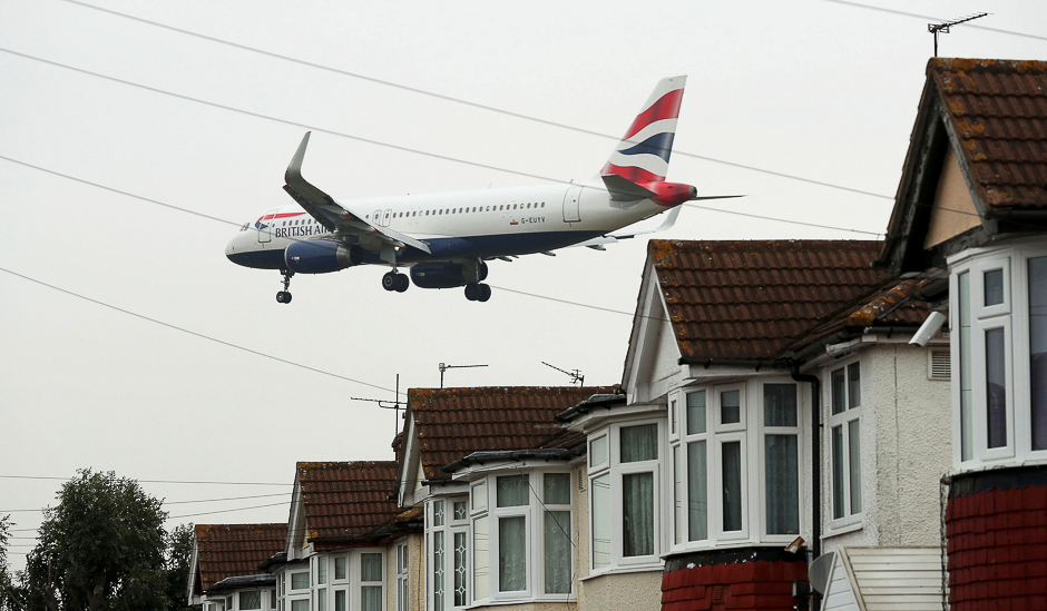 An aircraft comes in to land at Heathrow airport in west London, Britain. PHOTO: REUTERS