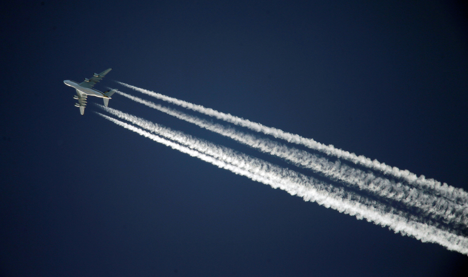 A Singapore Airlines Airbus A380 leaves contrails over the sky above Adelaide, Australia. PHOTO: REUTERS