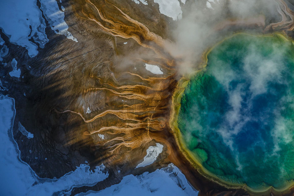 The colours of Grand Prismatic Spring in Yellowstone come from thermophiles: microbes that thrive in scalding water. PHOTO: MICHAEL NICHOLS/NATIONAL GEOGRAPHIC