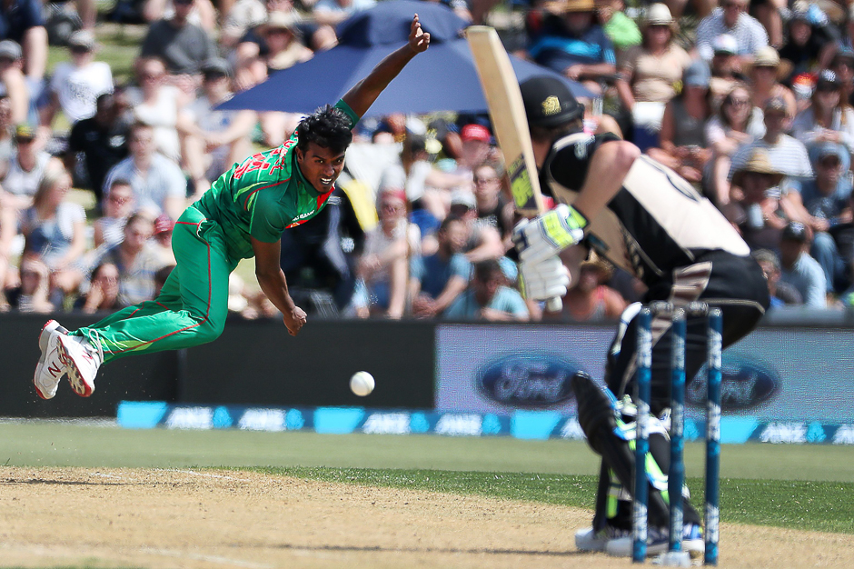 Rubel Hossain of Bangladesh bowls during the 20/20 International between New Zealand and Bangladesh at Bay Oval in Mount Maunganui. PHOTO: AFP