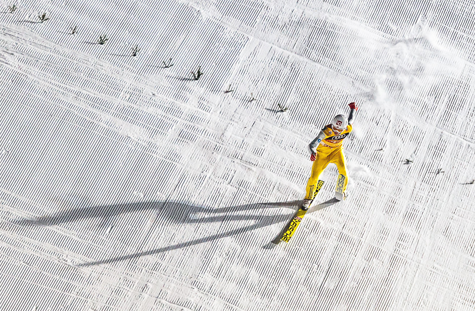 Daniel Andre Tande of Norway competes during the ski jumping event in Bischofshofen, which is the fourth station of the Four-Hills Ski Jumping tournament (Vierschanzentournee), on January 6, 2017. PHOTO: AFP