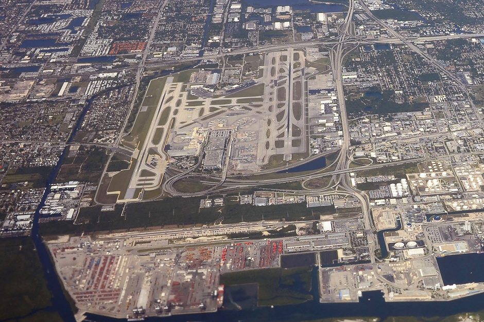 An aerial view shows the Fort Lauderdale-Hollywood airport in Florida. A gunman opened fire Friday at Fort Lauderdale-Hollywood airport in Florida, killing at least one person and injuring nine before being taken into custody, US media reported. PHOTO: AFP