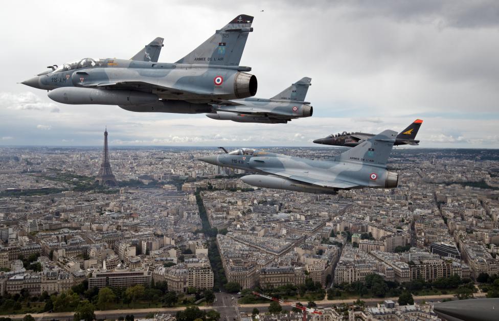 FRANCE: Four Mirage 2000C and one Alpha jet flight over Paris, France, on their way to participate in the Bastille Day military parade, July 14 2016. REUTERS/Philippe Wojazer