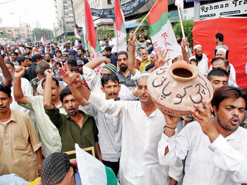 MQM P Protests Water Shortage