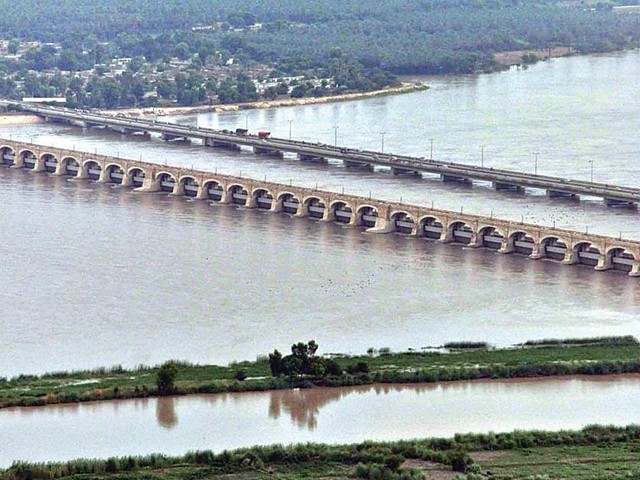 Disastrous turn: Kunhar River floods, damages hydropower project | The Express Tribune
