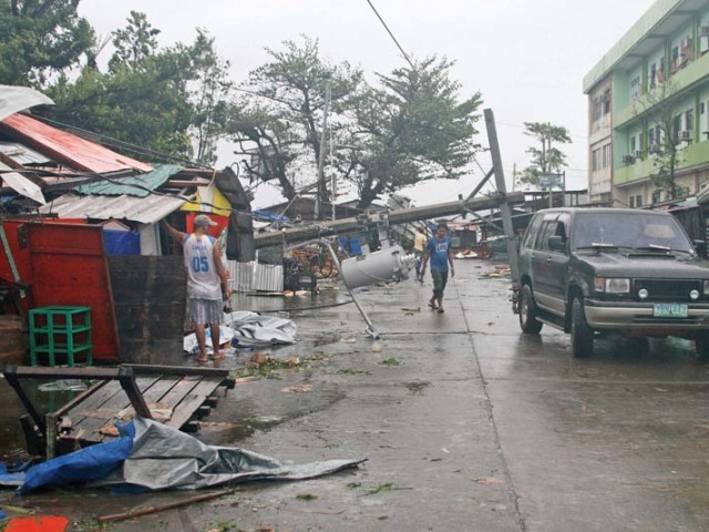 Disaster-weary country: Typhoon tears down homes in Philippines | The ...