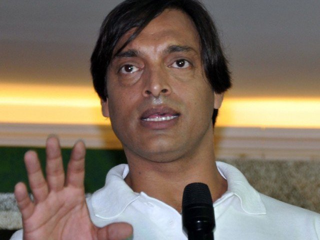 Shoaib Akhtar Requests Pakistani Fans To Support India