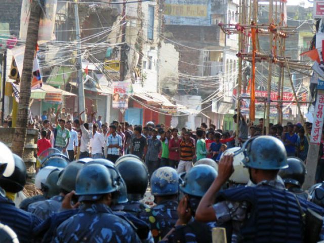 Nepal police gunfire kills Indian national at border protest - The ...