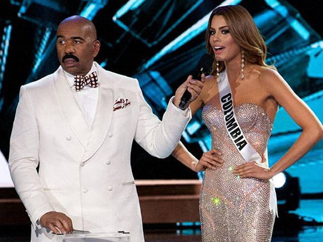 Miss Colombia Finally Confronts Steve Harvey Learn How To Read Cards The Express Tribune