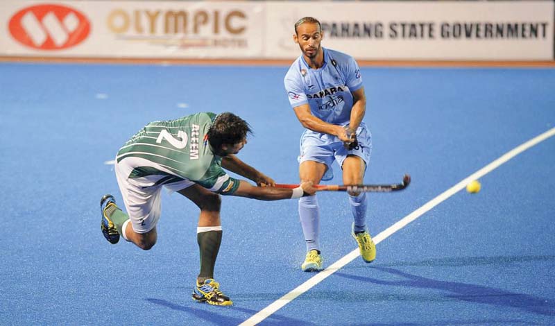 the final lived up to expectations as it ebbed and flowed with both sides looking likely to win it at certain junctures of the game photo courtesy ihf