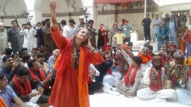 Sheema Kermani performing Dhamaal at Sehwan Sharif. Photos: Rashid Laghari/Sindh Express