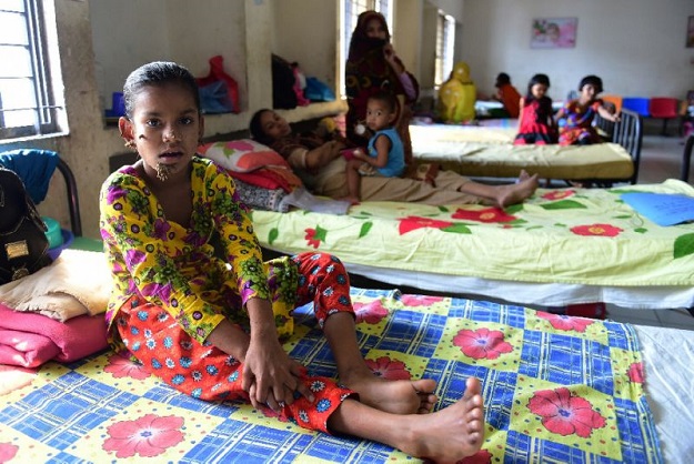 Bangladesh Treats First Case Of Tree Girl Syndrome