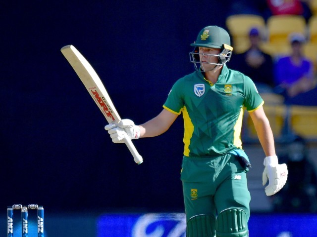 AB de Villiers becomes fastest cricketer to measure 9,000 ODI runs in 159-run victory. PHOTO: AFP