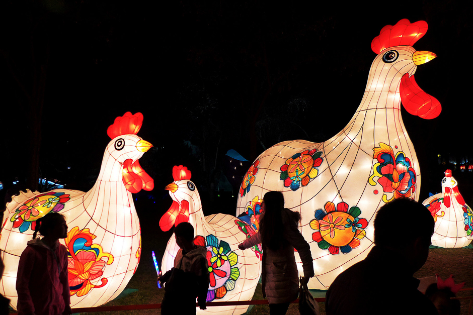 People visit lantern fair ahead of Lantern Festival in Xi'an, Shaanxi province, China. PHOTO: REUTERS