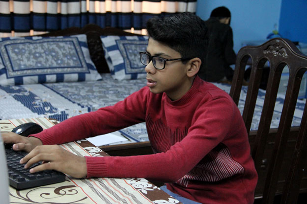 pakistani becomes youngest microsoft charter member