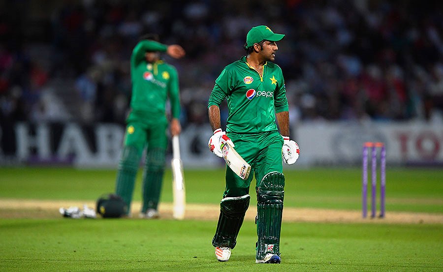 THE EXPRESS TRIBUNE > SPORTS Pakistan cricket going through some tough times: Sarfraz Ahmed 1362545-sarfrazahmedafp-1490173935-578-640x480