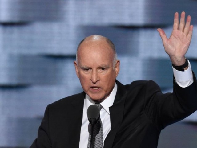"Gutting #CPP is a colossal mistake and defies science itself," California Governor Jerry Brown said in a tweet, referring to the Clean Power Plan aimed at curbing global warming. PHOTO: AFP