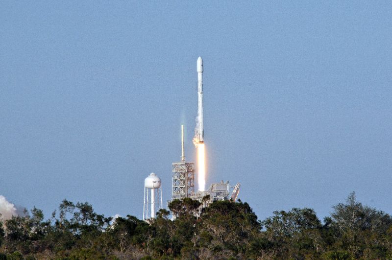 space x 039 s recycled falcon 9 rocket lifts off from kennedy space center cheered by experts as a quot historic quot moment as companies scramble to lower space travel costs photo afp