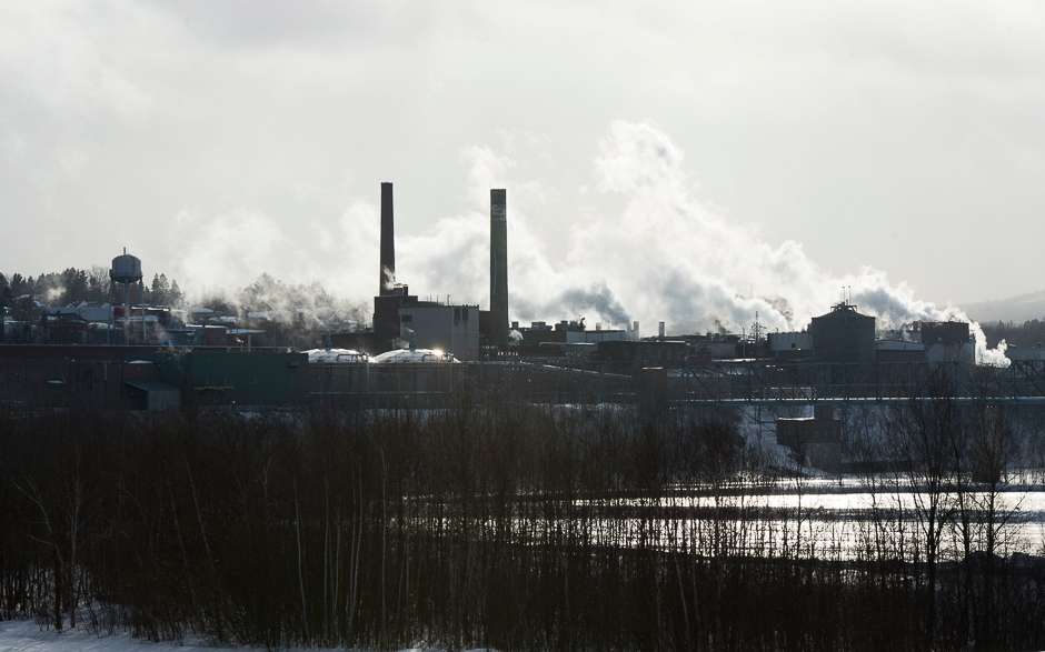 The industrial town of Madawaska, Maine can be seen across the St. John River from the US/Canada border town of Edmundston, New Brunswick. PHOTO: AFP