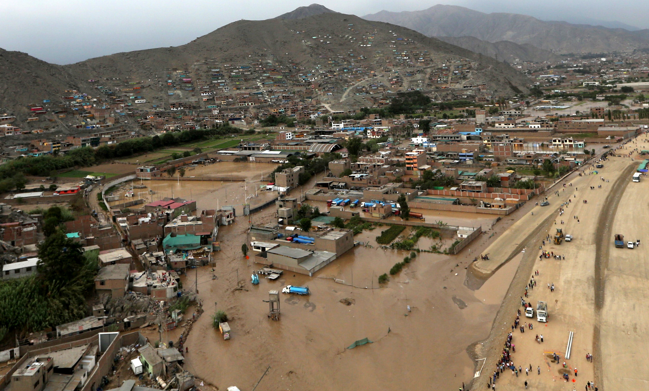 Aerial view after a massive landslide and flood in the Huachipa district of Lima, Peru, March 17, 2017. REUTERS/Guadalupe Pardo TPX IMAGES OF THE DAY