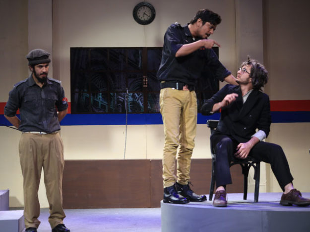 Da Bhagi Marg review: The accidental death of a potentially good play