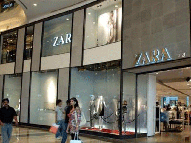 Raj Thackeray S Party Workers Vandalise Zara For Selling Clothes