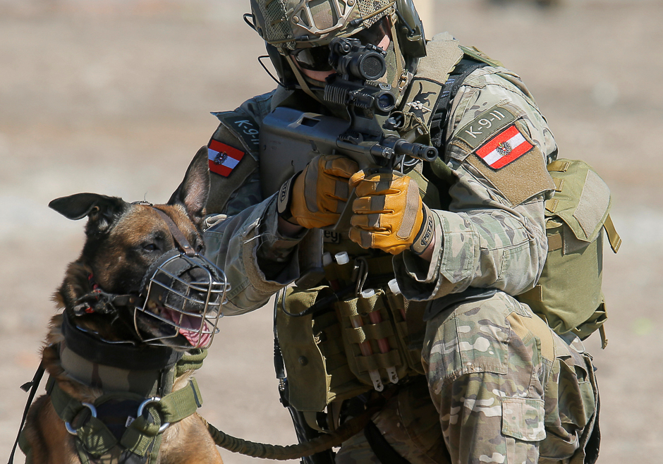 A Member of Austrian special operations unit Jagdkommando performs an exercise in Wiener Neustadt, Austria,. PHOTO: REUTERS