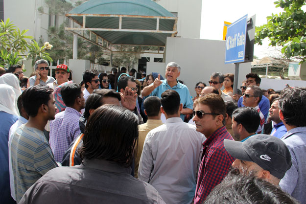 PTI MPA Samar Ali Khan addresses protesters outside the CBC office on Thursday. PHOTO: AYESHA MIR/EXPRESS