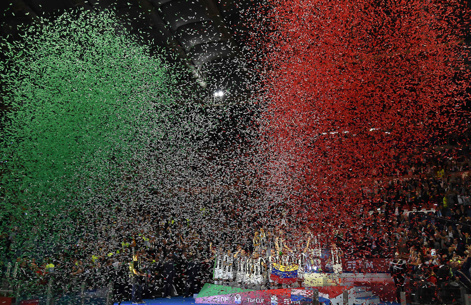 Juventus' players celebrate after winning the Italian Tim Cup final at the Olympic stadium in Rome. PHOTO: AFP