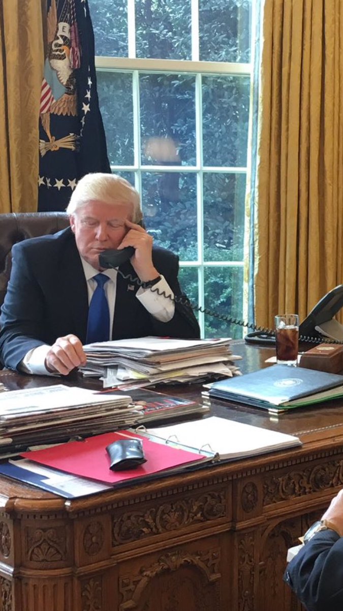 Donald Trump Has A Secret Red Button On His Desk And It Doesn T Do