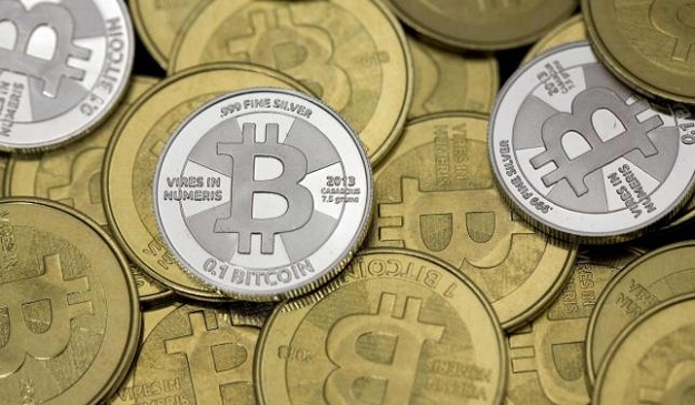 bitcoin mining earn