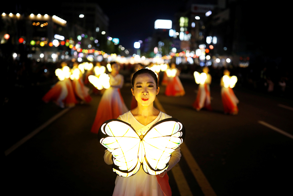 Buddhist believers carrying lanterns march during a Lotus Lantern parade in celebration of the upcoming birthday of Buddha in Seoul, South Korea. PHOTO: REUTERS