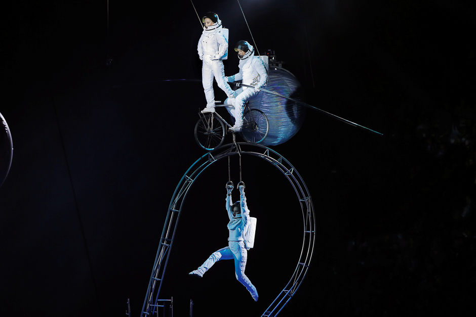 Acrobats perform during the last show of the Ringling Bros. and Barnum & Bailey circus at Nassau Coliseum in Uniondale, New York. PHOTO: REUTERS