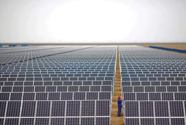 The Quaid-e-Azam Solar Park in Bahawalpur, built with Chinese investment. PHOTO: REUTERS 