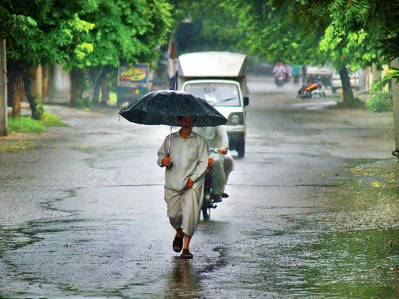 threat of flood looms large over punjab