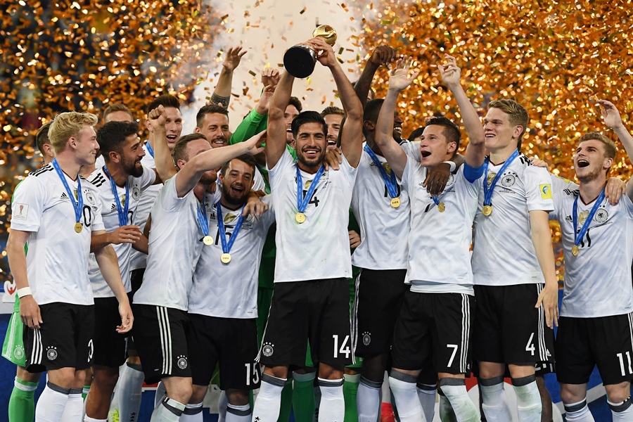 germany 039 s players lift the trophy after winning the 2017 confederations cup final football match between chile and germany at the saint petersburg stadium in saint petersburg on july 2 2017 photo afp