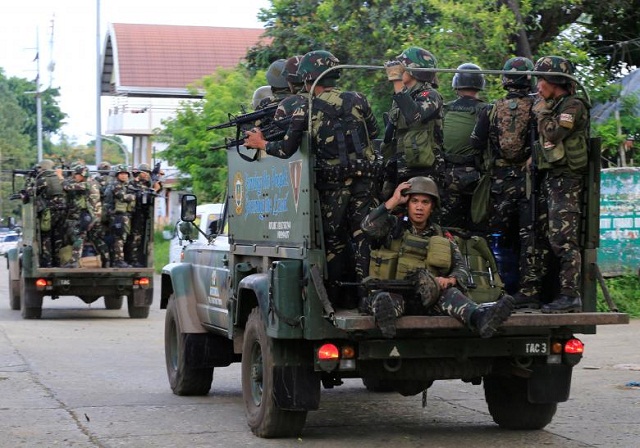 philippine militants behead two vietnamese hostages army