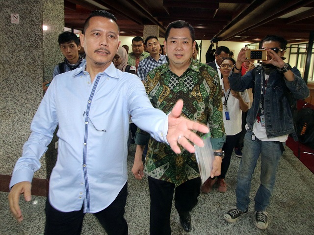 hary tanoesoedibjo c a media and property mogul who is building two trump organization projects arrives at police special crime unit office in jakarta on july 7 2017 us president donald trump 039 s indonesian business partner has been questioned by police over alleged threats against a public prosecutor officials said on july 7 photo afp