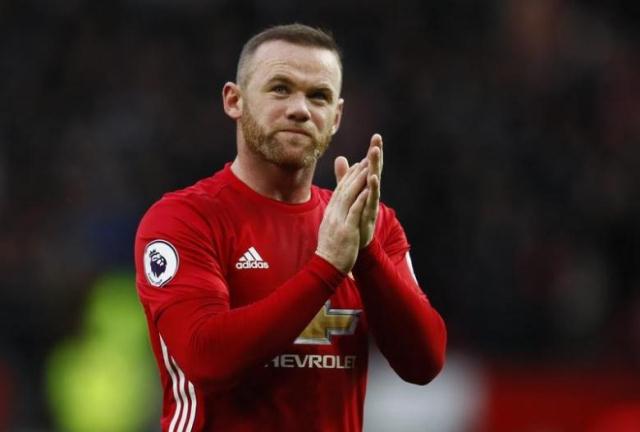 wayne rooney applauds the fans after the match photo reuters