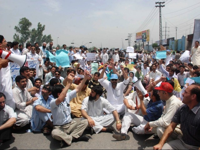 yda president dr gulab noor says they have learnt to fight for their rights from pti chairman imran khan photo express