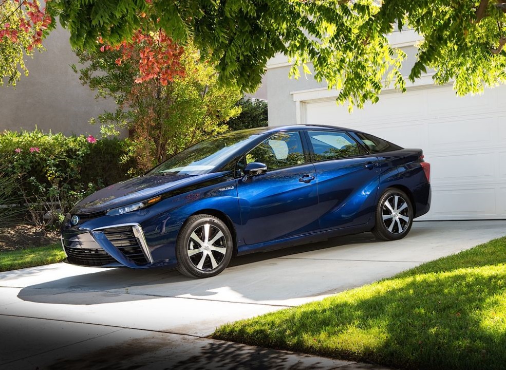 new electric car to use all solid state batteries for better range and reduced charging time photo toyota