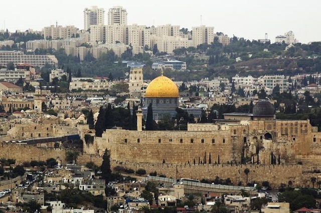 a general view of jerusalem 039 s old city shows the dome of the rock in the compound known to muslims as noble sanctuary and to jews as temple mount october 25 2015 photo reuters