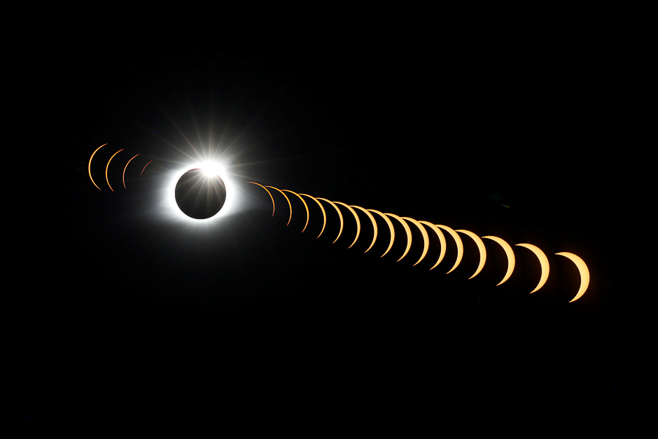 A multiple exposure image shows the solar eclipse as it creates the effect of a diamond ring at totality as seen from Clingmans Dome, Tennessee, US. PHOTO: REUTERS