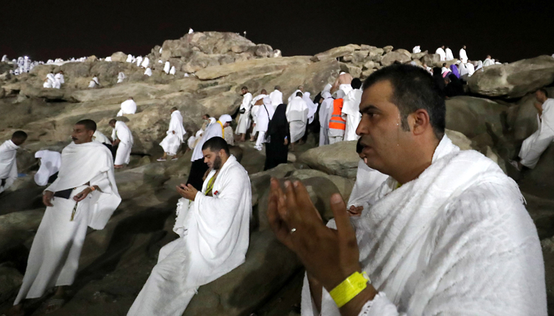 pakistani pilgrims complain of ministry s mismanagement