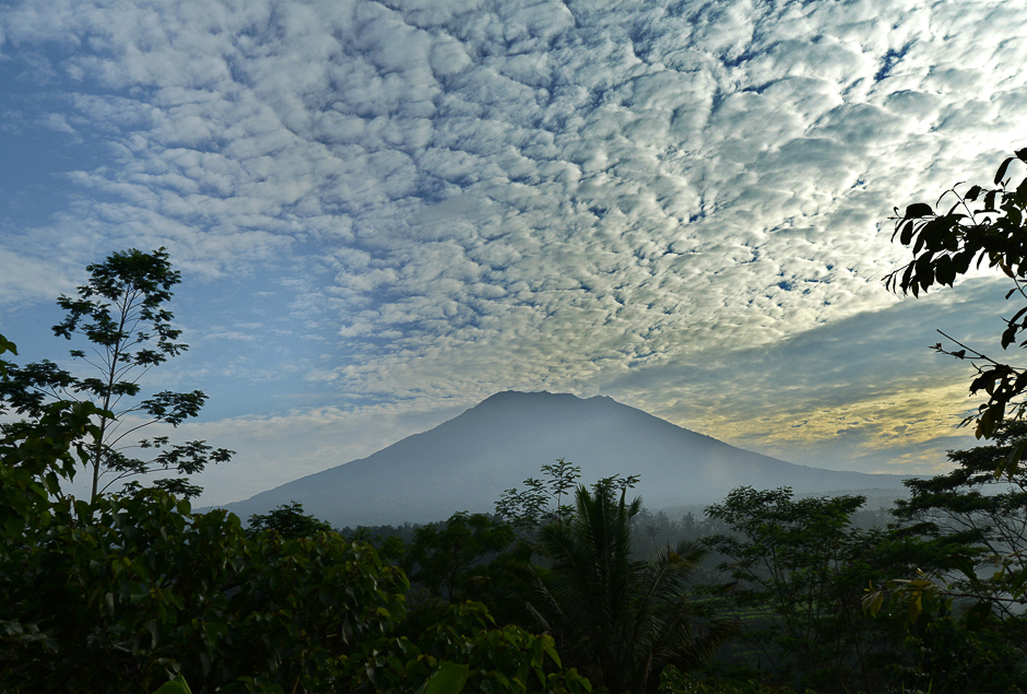 A general view shows Mount Agung from Karangasem on the Indonesian resort island of Bali. PHOTO: AFP
