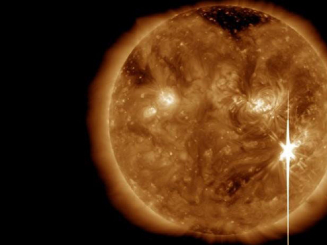 Strongest Solar Flare In Decade Causes Radio Blackouts | The Express ...