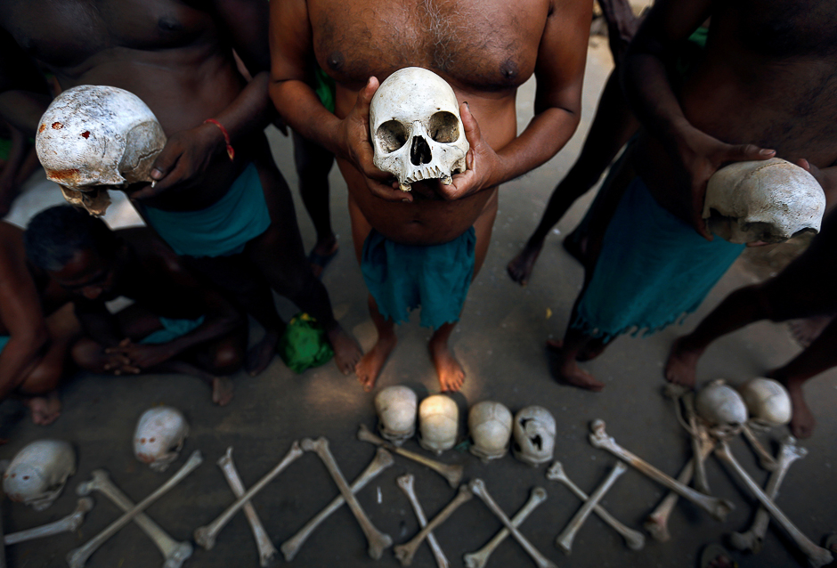 Farmers display skulls which they claim are the remains of Tamil farmers who have committed suicide, during a protest demanding good rates for their crops and crop insurance scheme from the government, in New Delhi, India. PHOTO: REUTERS
