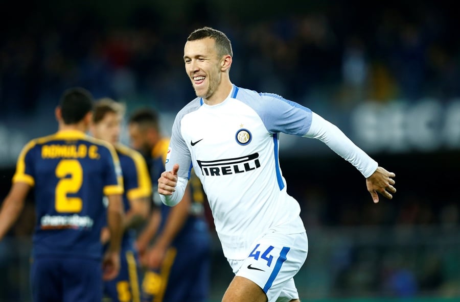 inter milan 039 s ivan perisic celebrates scoring their second goal against verona on october 30 2017 photo reuters