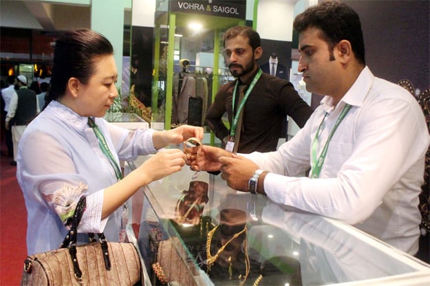 A large number of foreigners attended the trade expo. PHOTO:PPI